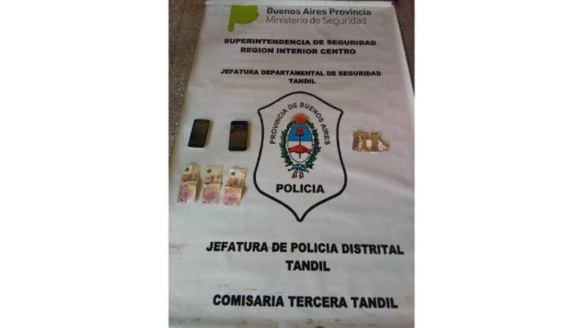 La policía detuvo a un vendedor de estupefacientes